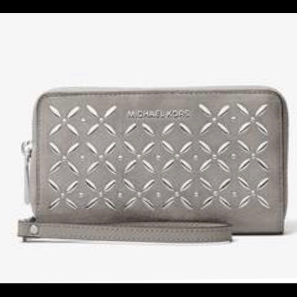 NIB Michael Kors Wristlet - Picture 1 of 5